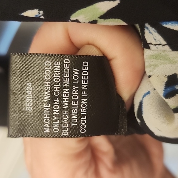 41 Hawthorn - Black, Cream, Green, 3/4 Sleeve Blouse, Size Large - Picture 7 of 9